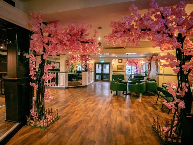 Compass Rose Chinese Restaurant & Bar has a rating of 4.2 with 147 reviews on Google.