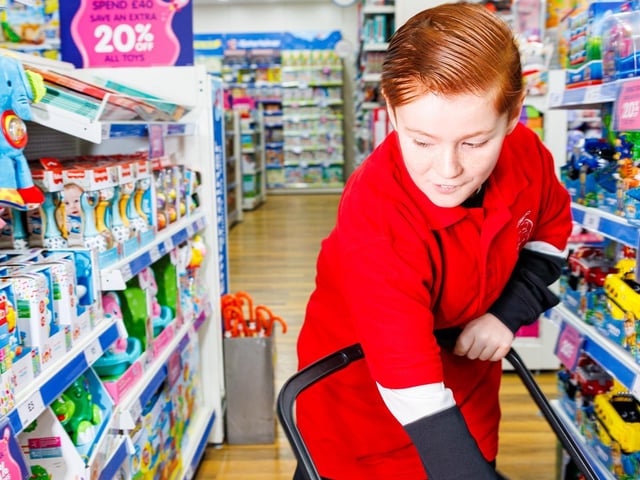 Beau from Connor's Toy Library during 1 minute trolley Dash