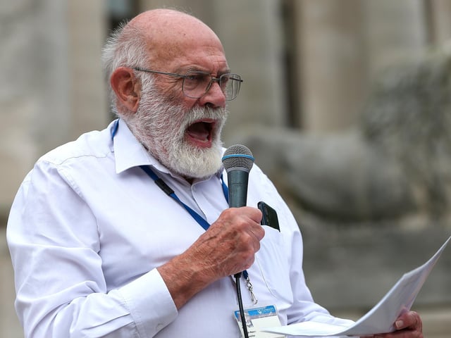 Cllr Hugh Mason delivers a message of support to those on the rally, on behalf of the leader of Portsmouth City Council, Cllr Steve Pitt. Unity Rally, Guildhall Square, Portsmouth
Picture: Chris Moorhouse (100824-27)