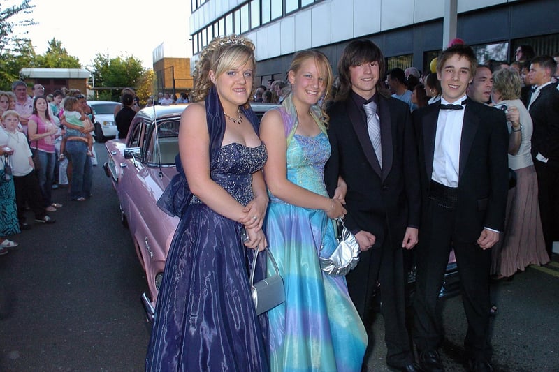 Robyn Stanley, Alex Peart, Stephen Baumgartner and Ollie Coote arriving for Springfield Specialist Technology College's Year 11 Leavers Prom, held at the Marriott Hotel in June 2006. Picture: (062869-0068)