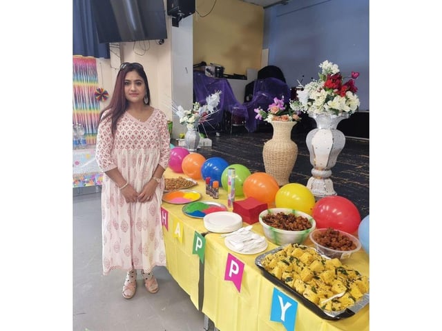 Alongside the colourful paint, the festival incorporates the serving and sharing of food amongst guests.