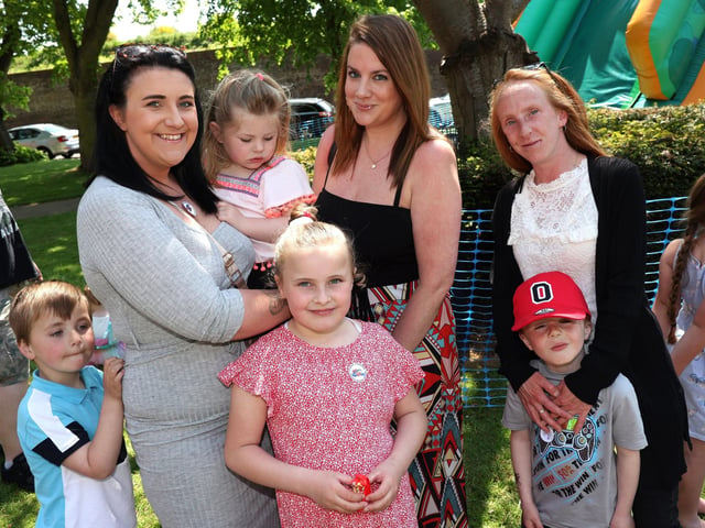 Pictured is (L-R) Abbie Dare with Gracie, Harry and Lilly, Carly Cartland and Louise Heath with Olly Clack.
Saturday 20th May 2023.
Picture: Sam Stephenson.