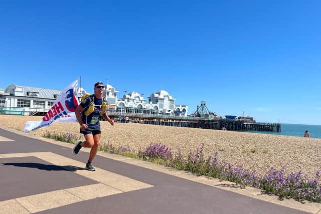 Paul Minter reaches Portsmouth and hits the halfway mark of his colossal 5000 miles run.