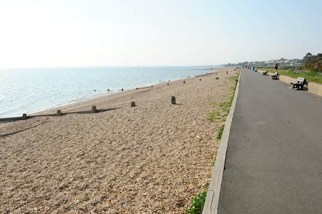 A quiet Lee-on-the-Solent seafront on Good Friday
Picture: Sarah Standing (100420-7757)