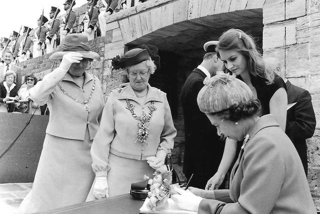 H.M. The Queen visit to Portsmouth Links Memorial unveiling 1980.