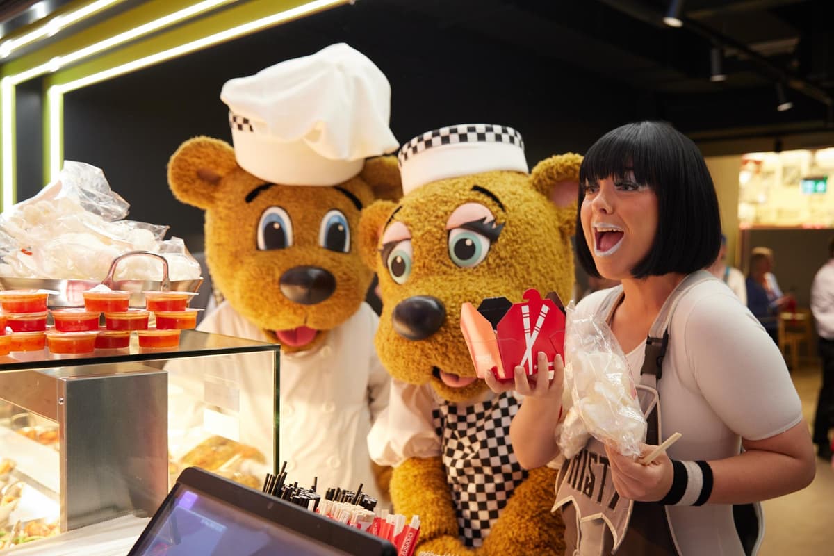Butlins Buffe Butlin's Bognor Regis: £3m Skyline Eats food destination opens - how to ...