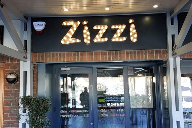 Zizzi in Port Solent has a ranking of 4.2 based on 654 Google reviews. One person said: "Really good food, super helpful staff, enjoyable drinks, comfortable seating."