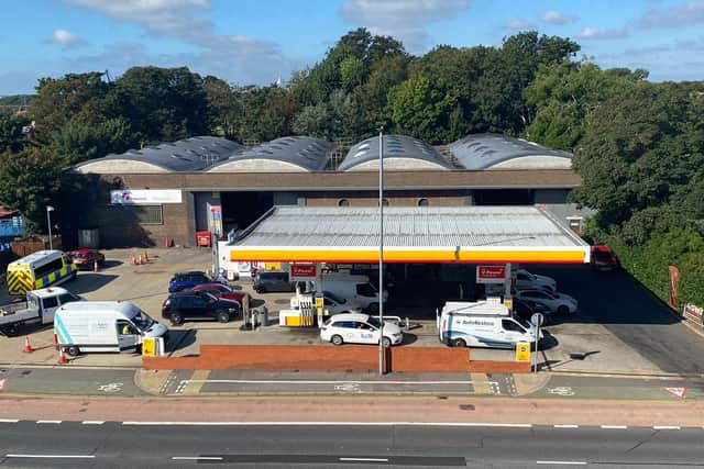 Long queues at Shell garage in Hilsea this morning. Picture: Tom Cotterill