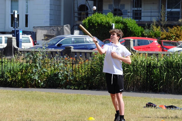 Year 10 playing rounders (150623-8438)