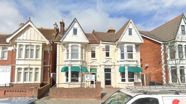 Harbour Veterinary Hospital has received a 4.3 rating on Google with 214 reviews.
Picture credit: Google Street View