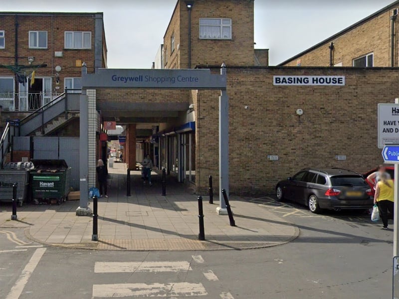 This Greggs is located in The Greywell Shopping Centre, Havant, and it has a Google rating of 4.2 with 77 reviews.
