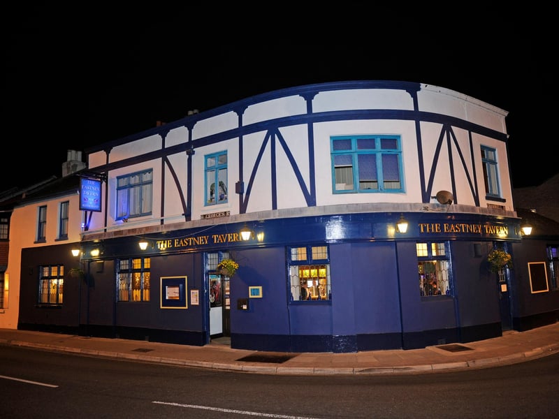 The Eastney Tavern in Cromwell Street, Southsea, PO4 9PN has a 4.6 star rating on Google reviews, based on 554 ratings.