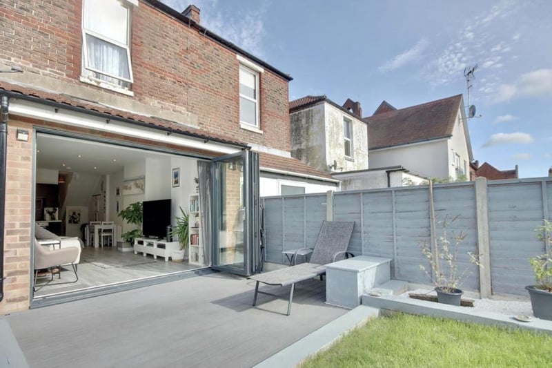 The listing says: "This property has been fully refurbished and extended to an ultra-high specification in 2022, this stunning property is ready to be moved into, and would be ideal for first time buyers, down-sizers or investors alike."