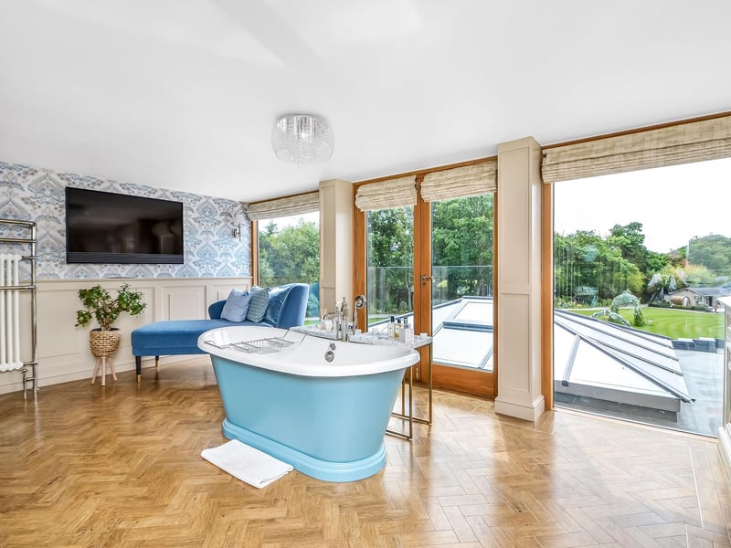 Shrover Lodge, Anmore Lane - Guide Price: £2.75m