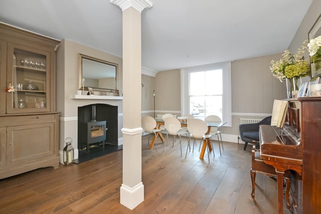 55 Broad Street, Old Portsmouth, Hampshire
Guide Price ~ £825,000 ~ Freehold