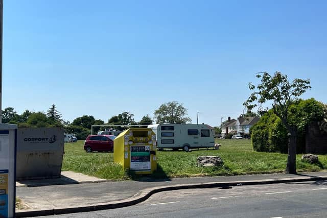 Travellers in Nobes Avenue, Gosport