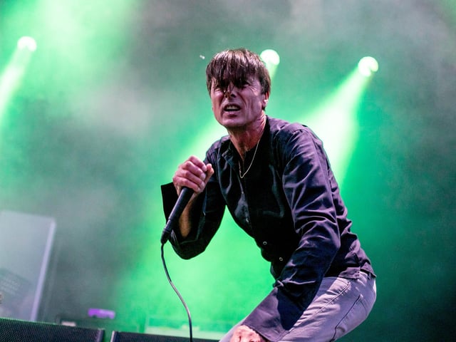 Suede frontman Brett Anderson gave it his all as the band brought the rock-and-roll to the Common Stage.