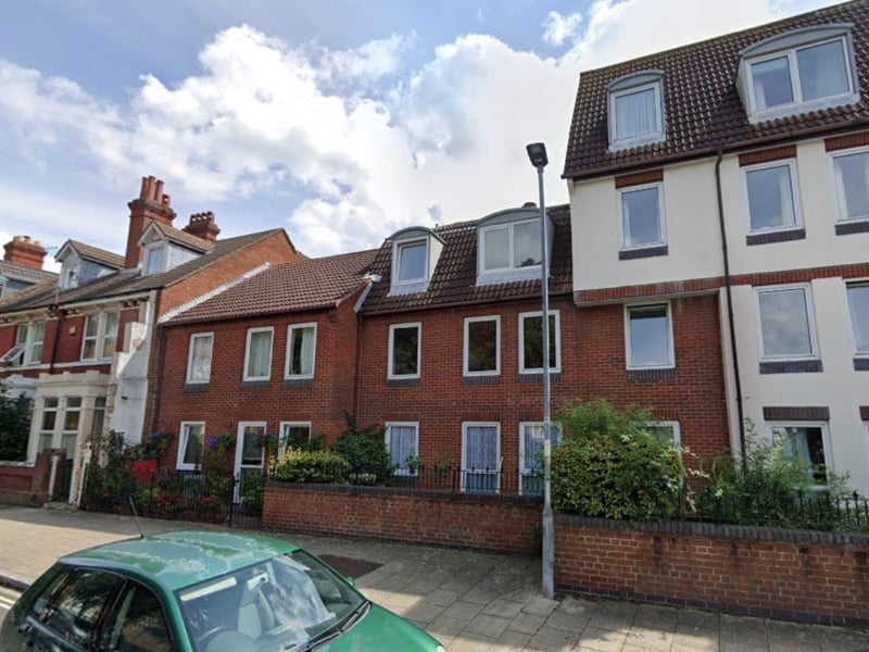 The average property price at Homesea House, Green Road PO5 4DG in Southsea is £80,111.