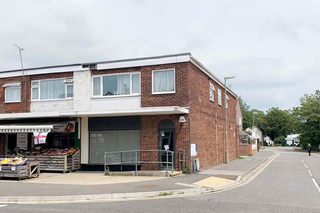 Lot 141 -14 Elm Grove, Hayling Island - Clive Emson auction 22nd September
