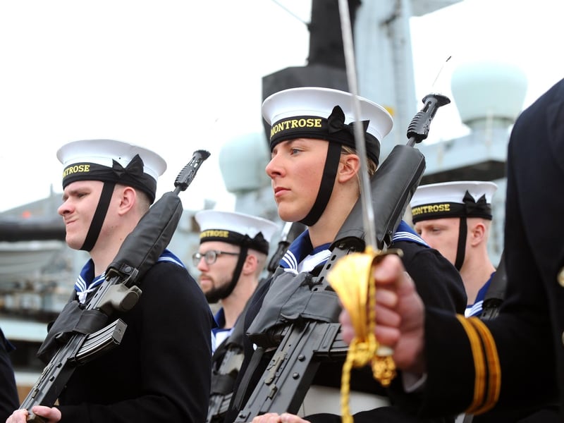 The HMS Montrose decommissioning ceremony (170423-6507)