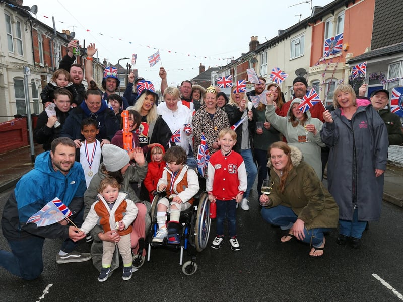 The Grayshott Road street party in Milton (jpns 060523-20)
