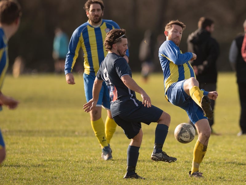 ACFC (yellow & blue) v Havant Town. Picture: Keith Woodland