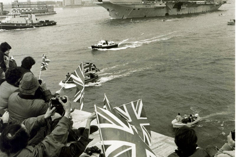 HMS Hermes leaves Portsmouth 1982