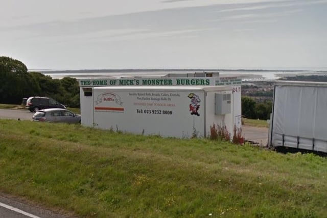 “Best burgers and hotdogs ever, chips are excellent too. Staff amazing, courteous and friendly.” Rating: 4/5. Takeaway collection only.