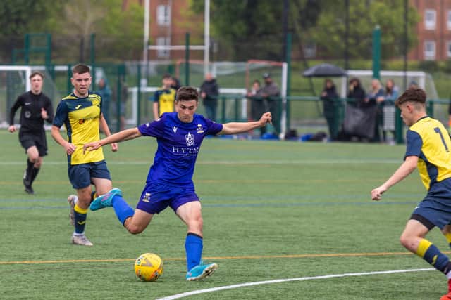 Baffins on the attack in their 5-0 Hampshire Development U18 win against Moneyfields. Picture: Mike Cooter (010522)