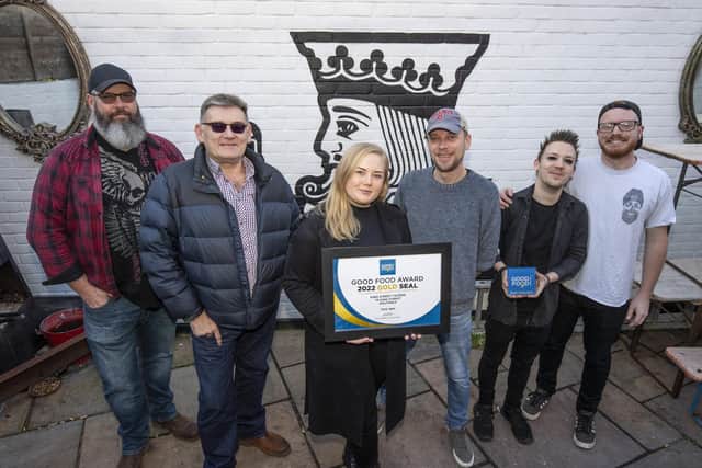 The King Street Tavern has won the Good Food Award for the third year in a row. (l-r) Sean Marshal, Paul Mulholland, Laura Stanley, Dan Gates, Mike Bailey and Olly Willers.
Picture: Stuart Martin (220421-7042)