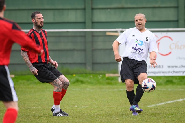 Action from the Jon Gittens memorial charity match between a team of former Fareham Town players and a side of ex-Pompey and Southampton professionals. Picture: Keith Woodland (160421-151)