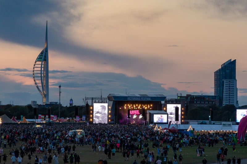 The Kaiser Chiefs take the stage as the sun sets over Victorious. Picture: Mike Cooter (260823)