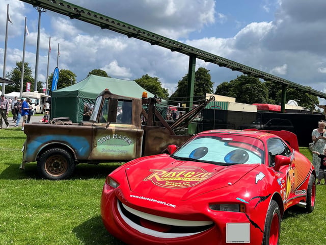 Lightning McQueen and Tow Mater replica cars at the Custom and American Show