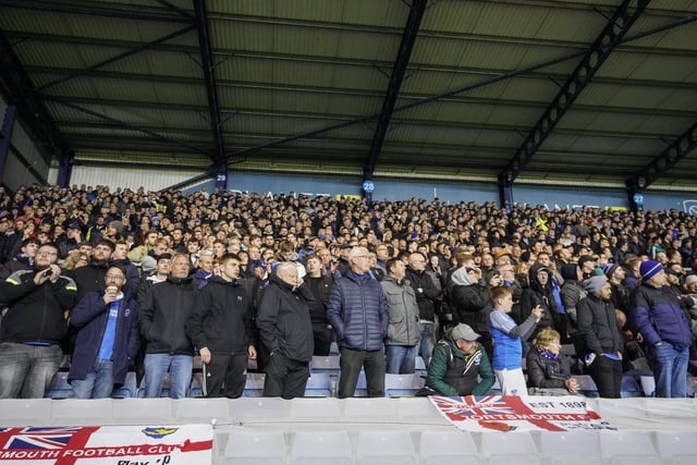 1,460 Pompey fans made the mid-week trip to Oxford United on Tuesday evening.