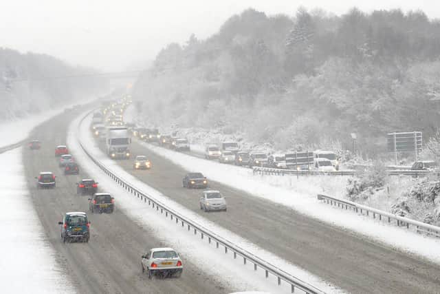 Wintry conditions on the A3M at Waterlooville. Picture: Malcolm Wells (13153-5064)