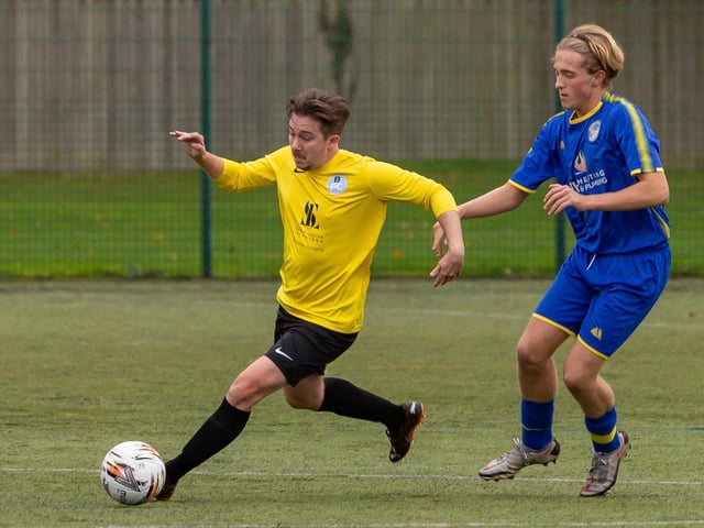Burrfields (yellow) v Meon Milton Reserves. Picture: Mike Cooter