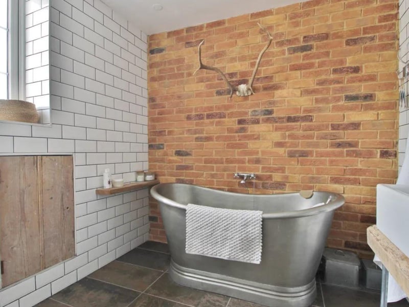 This property comes with three bedrooms, one bathroom and two reception rooms as well as a courtyard. This house is on the market for £575,000 and it is on the market with Jeffries & Dibbens Estate Agents. The listing says: "Stunning three bedroom home. This impressive townhouse is situated in one of Southsea's most requested Conservation Areas and can be found along St. James' Road." This listing says: "The property which spans over 1300sq.ft of living space, has been meticulously renovated by the current owners to create a home which offers contemporary style and classic charm throughout." This property is in an ideal location and is a stone's throw from the city centre. This family home would be a brilliant investment as it is near public transport links and has easy access to the M275.
