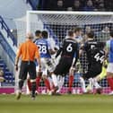 Bobby Thomas levels late on for Barnsley