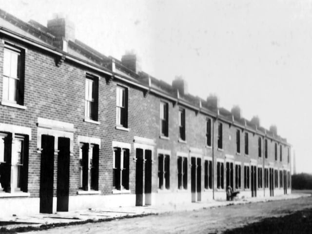 A recently completed terrace of houses in Trevis Road, Milton. The canal would be at the top of the road.