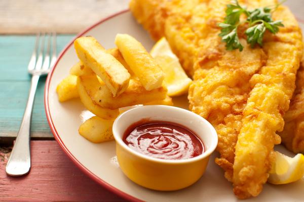“Probably the best fish and chips we have had away from the coast. The cod was delicious and the batter was just the right amount and certainly not greasy. The chips were perfect "chip shop" chips.” Rating: 4/5