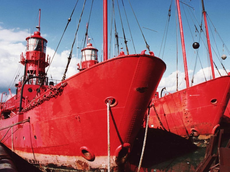 Pounds Scrapyard Tipner, Portsmouth 25th Sept 1991.  Picture: The News 5840-3