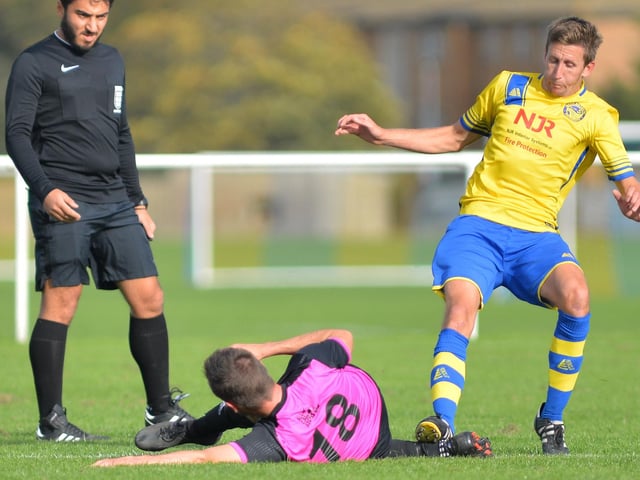 Meon Milton (yellow) v Harvest. Picture by Martyn White