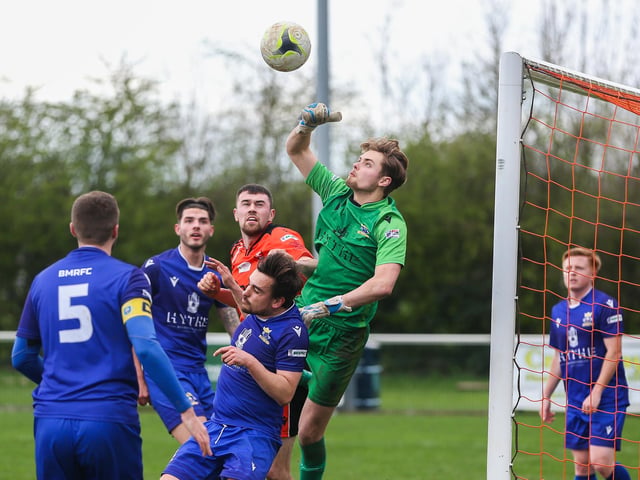 Baffins keeper Roux Hardcastle about to punch clear. Picture by Nathan Lipsham