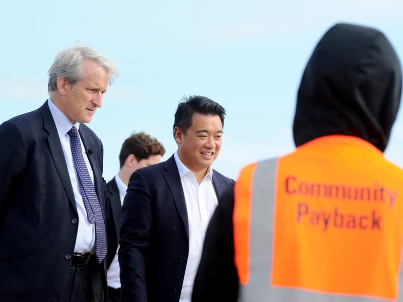 Minister Damian Hinds for prisons, parole and probation, visited a community payback project on Hayling Island on Thursday, September 21, where offenders took part in the Great British Beach Clean to repay their debts to society while also tangibly benefitting the environment and their local communities. Pictured is: (l-r) Minister Damian Hinds for prisons, parole and probation, with Alan Mak MP.Picture: Sarah Standing (210923-1685)