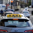 A taxi driver can keep on working despite previously losing his licence