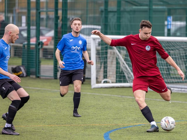 Burrfields (maroon) v Pompey Dynamos. Picture: Mike Cooter