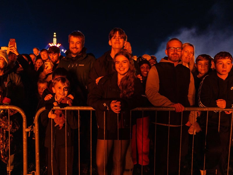 Fireworks & entertainment at
HMS Sultan