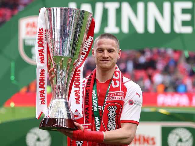 Age: 22; Appearances: 40; Goals: 8; Assists: 6; WhoScored rating: 6.84