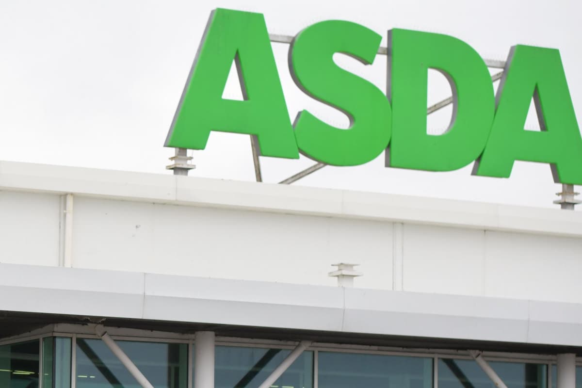 Asda Worker Vector ASDA workers in Gosport prepare to vote on industrial action as GMB ...