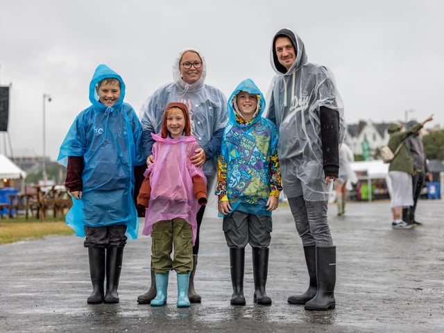 The North family from Cosham dressing appropriately for the weather. Picture: Mike Cooter (240824)